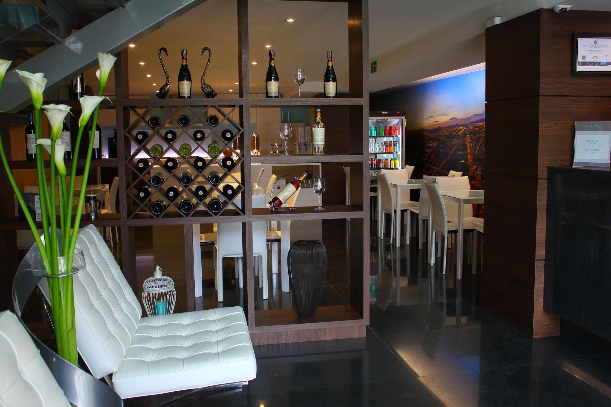 Hotel Santa Barbara Boutique Богота Экстерьер фото